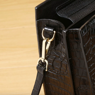 Lucciz Ariella Handbag - Lucciz