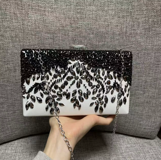 Lucciz Samara Clutch Bag - Lucciz