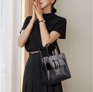 Lucciz Milani Medium Tote Bag - Lucciz